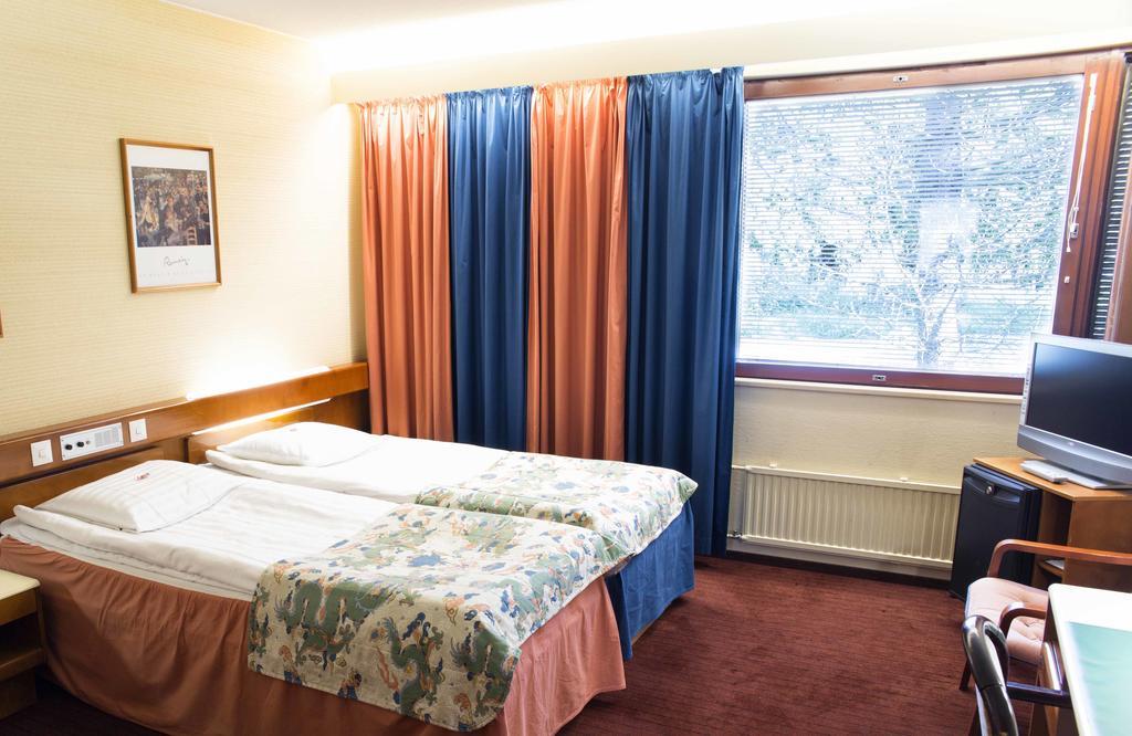 Hotel Jaemsae Buitenkant foto