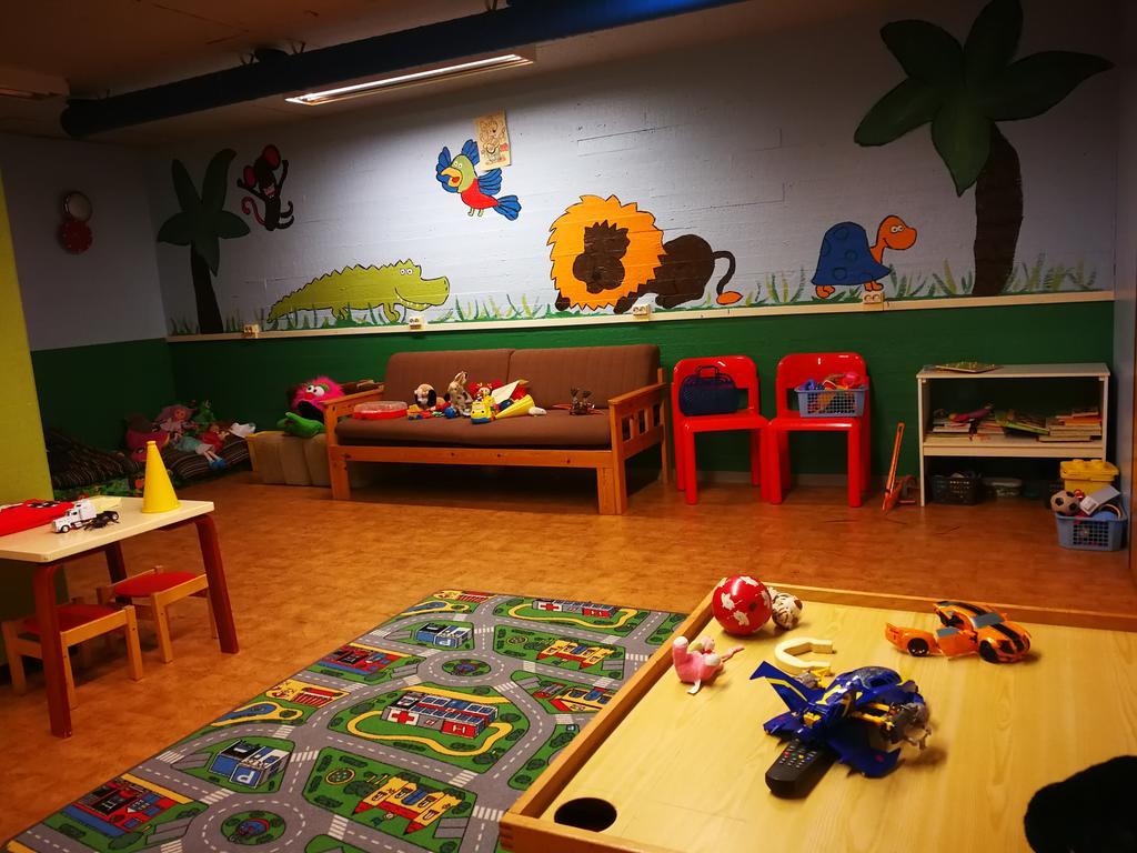 Hotel Jaemsae Buitenkant foto